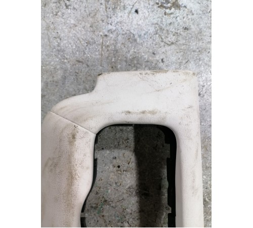 Накладка торпедо декоративная левая