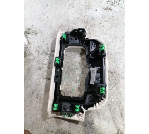 Накладка торпедо декоративная левая