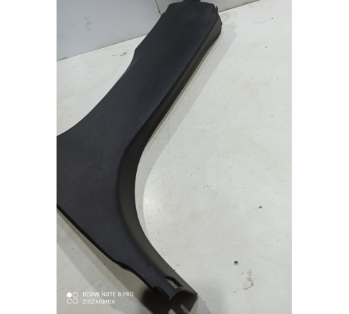 Обшивка центральной стойки(левая нижняя)