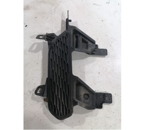 Накладка переднего бампера левая, заглушка ПТФ