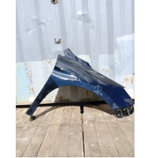 Крыло переднее правое