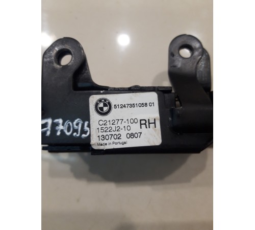 Замок крышки багажника