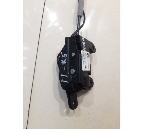 Замок крышки багажника