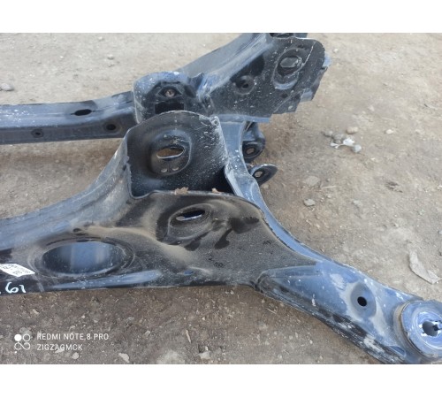 Подрамник задний