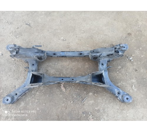 Подрамник задний