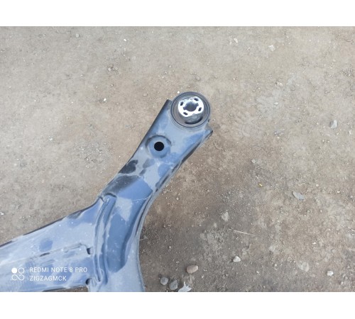 Подрамник задний