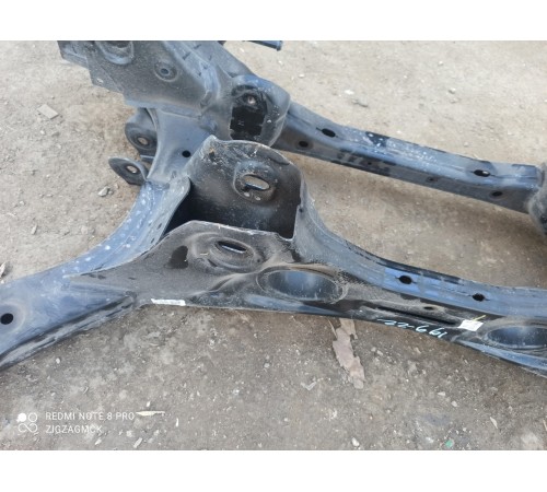 Подрамник задний