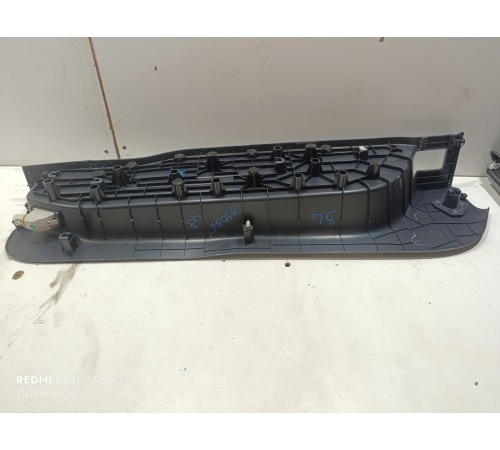 Накладка порога задняя левая