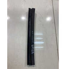 Уплотнитель крыла (передний, правый)