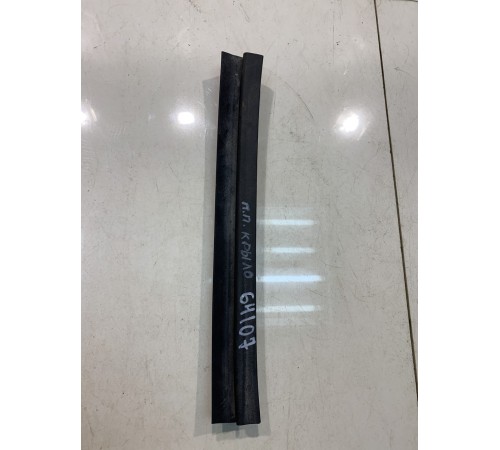 Уплотнитель крыла (передний, правый)