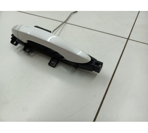 Ручка двери передняя правая (наружная)