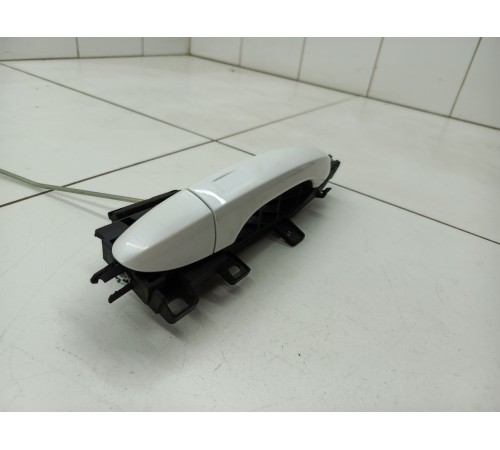 Ручка двери передняя правая (наружная)