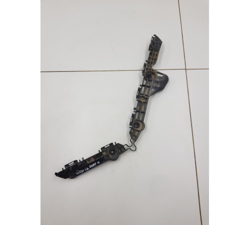 Кронштейн заднего бампера правый