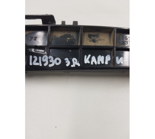 Кронштейн заднего бампера правый