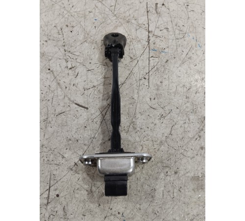 Ограничитель двери задний правый