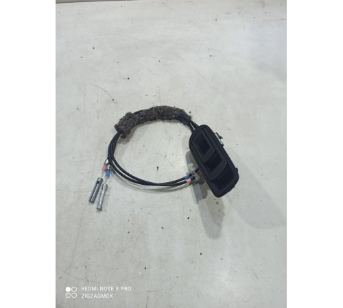 Механизм откидывания задней левой спинки сиденья