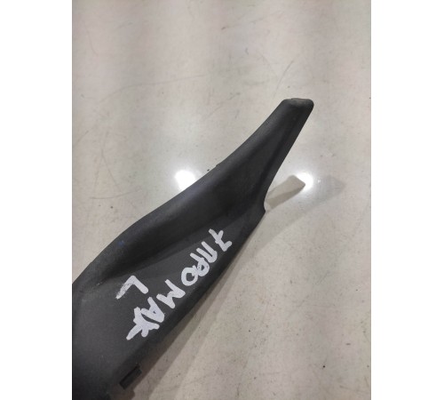 Накладка жабо левая