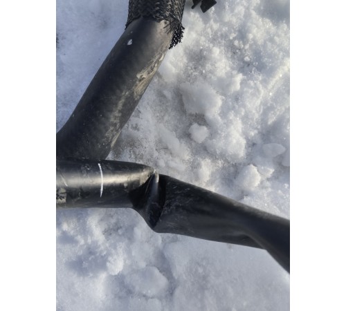 Патрубок системы охлаждения