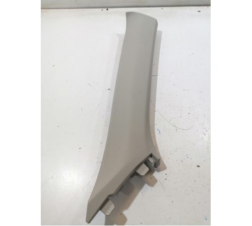 Обшивка стойки передняя правая