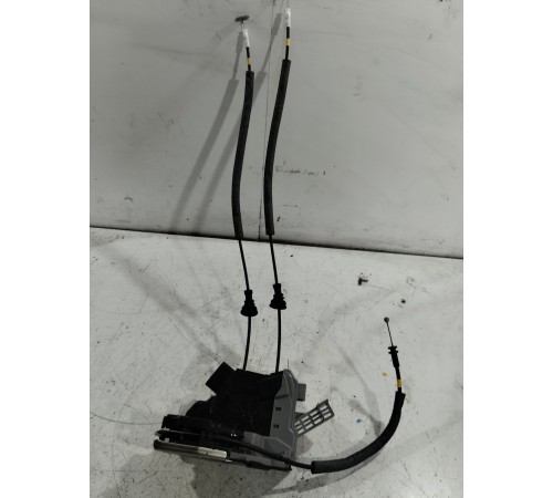 Замок двери задний левый