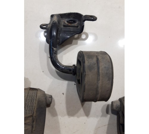 Комплект подвесов глушителя (3 шт.)