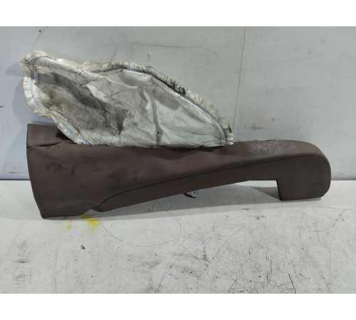 Подушка заднего сиденья боковая правая