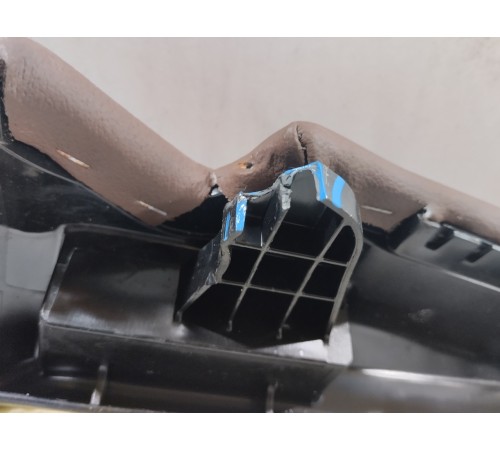 Подушка заднего сиденья боковая правая