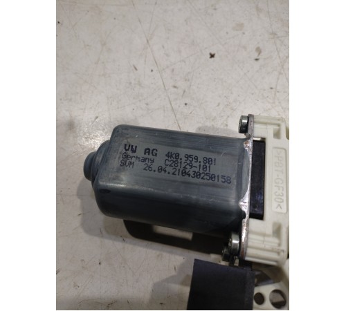 Моторчик стеклоподъемника (передний левый)