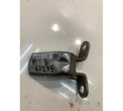 Петля двери (задняя, левая, нижняя)