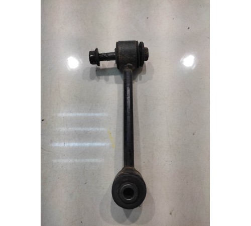 Стойка стабилизатора (передняя, правая)