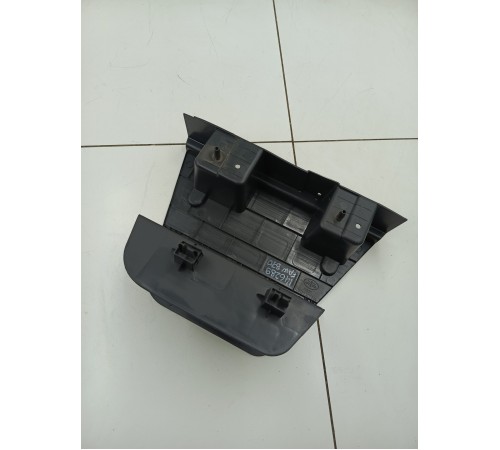 Отсек для хранения в багажнике левый