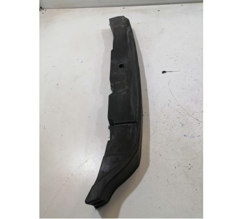 Уплотнитель крыла левый