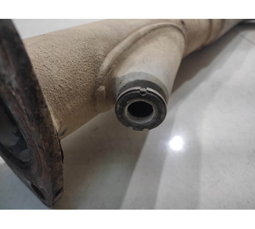 Промежуточная труба глушителя