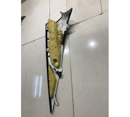 Обшивка стойки(задняя правая)