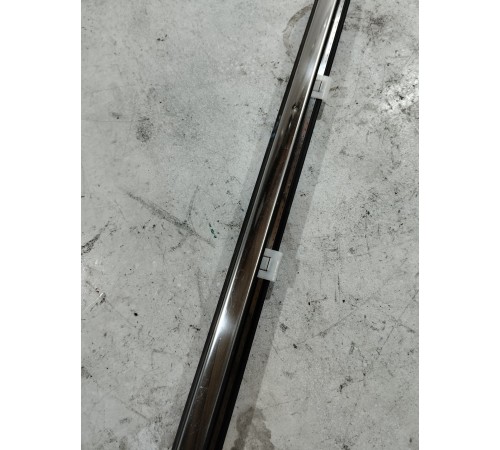 Уплотнитель стекла задний левый внешний