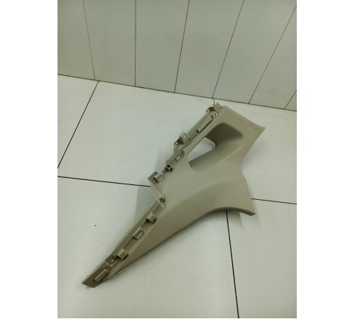 Обшивка стойки задняя правая