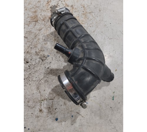 Патрубок воздушного фильтра