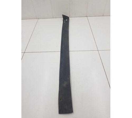 Пыльник двери передний левый