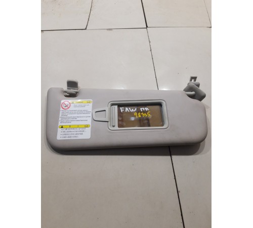 Козырек солнцезащитный(правый)