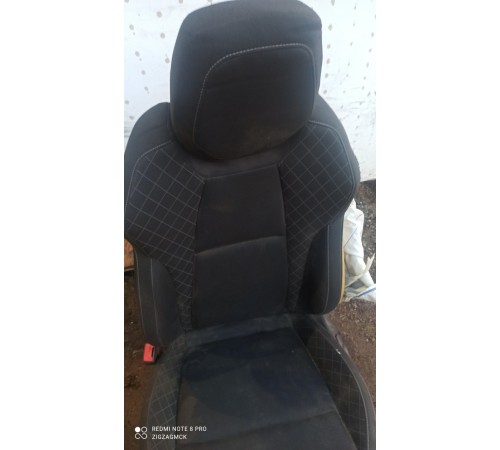 Сиденье переднее левое