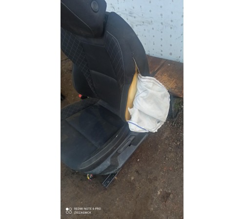 Сиденье переднее левое