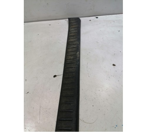 Накладка кузова