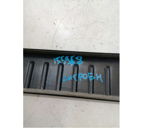 Накладка кузова