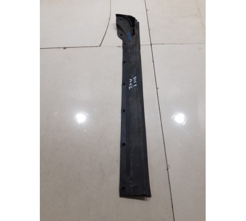 Уплотнитель двери(задний левый)