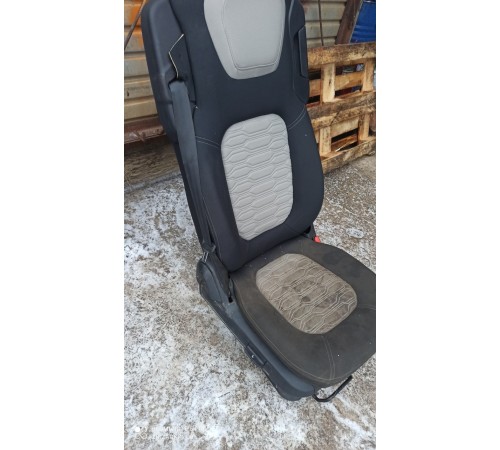 Сиденье правое