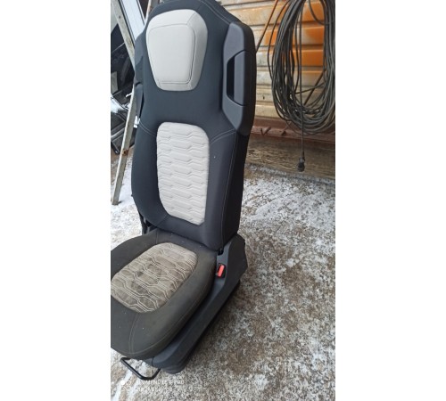 Сиденье правое