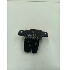 Замок крышки багажника