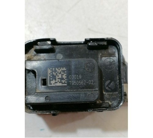 Кнопка блокировки дверей