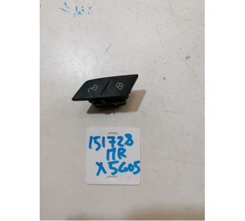 Кнопка блокировки дверей