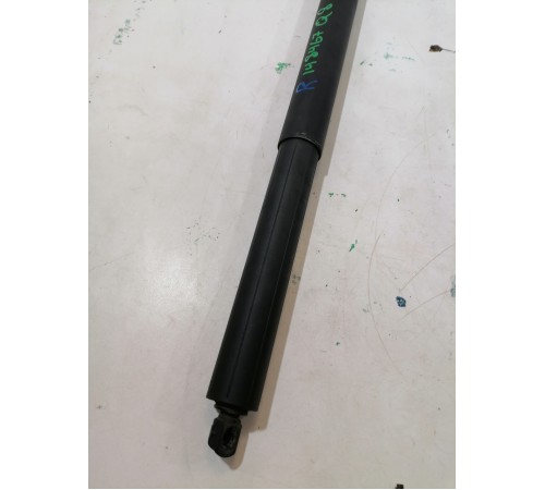 Амортизатор крышки багажника правый